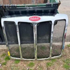 Peterbilt 579 front grill