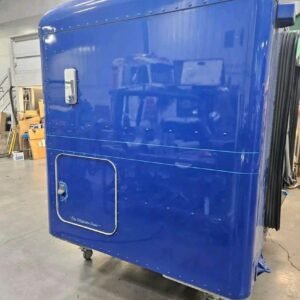 Peterbilt 63 inches sleeper trunk