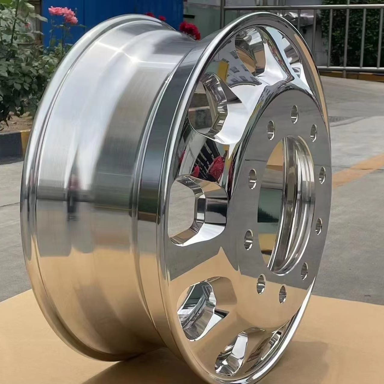 22.5 Kenworth rims - Image 3