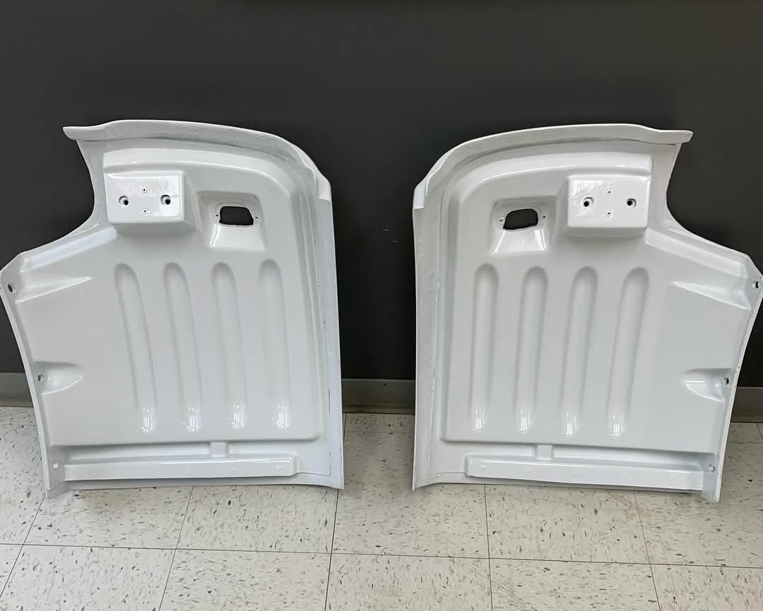 Quarter panels for Peterbuilt 366 2014 - Image 2