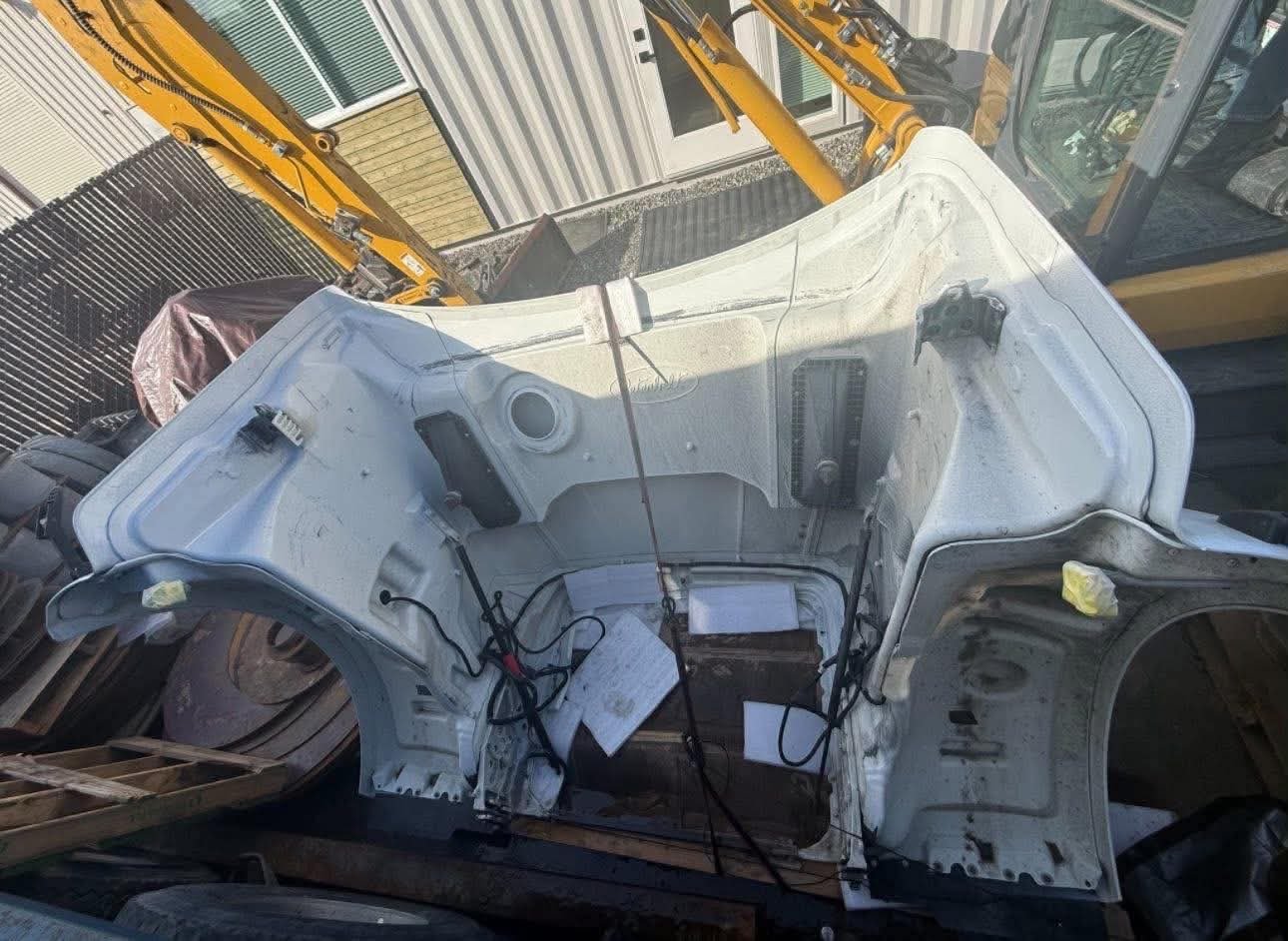 Peterbilt 567 Hood - Image 5